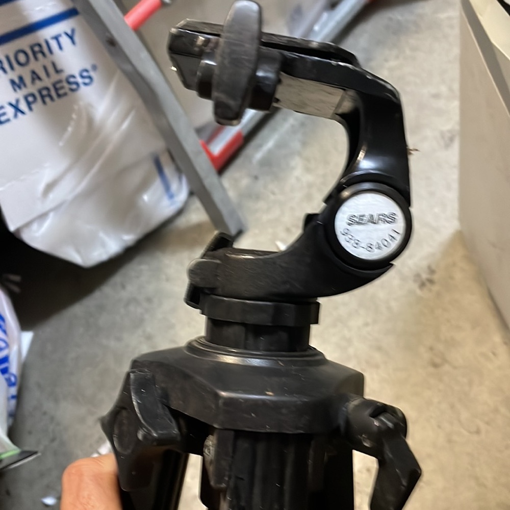 Camera Tripod Sears - Picture 11 of 12